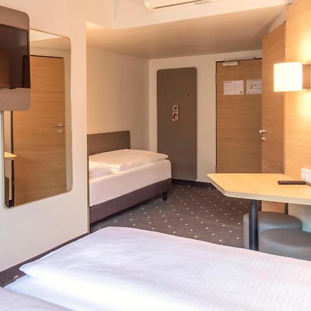 B&B Hotel Nuernberg-Hbf Екстер'єр фото