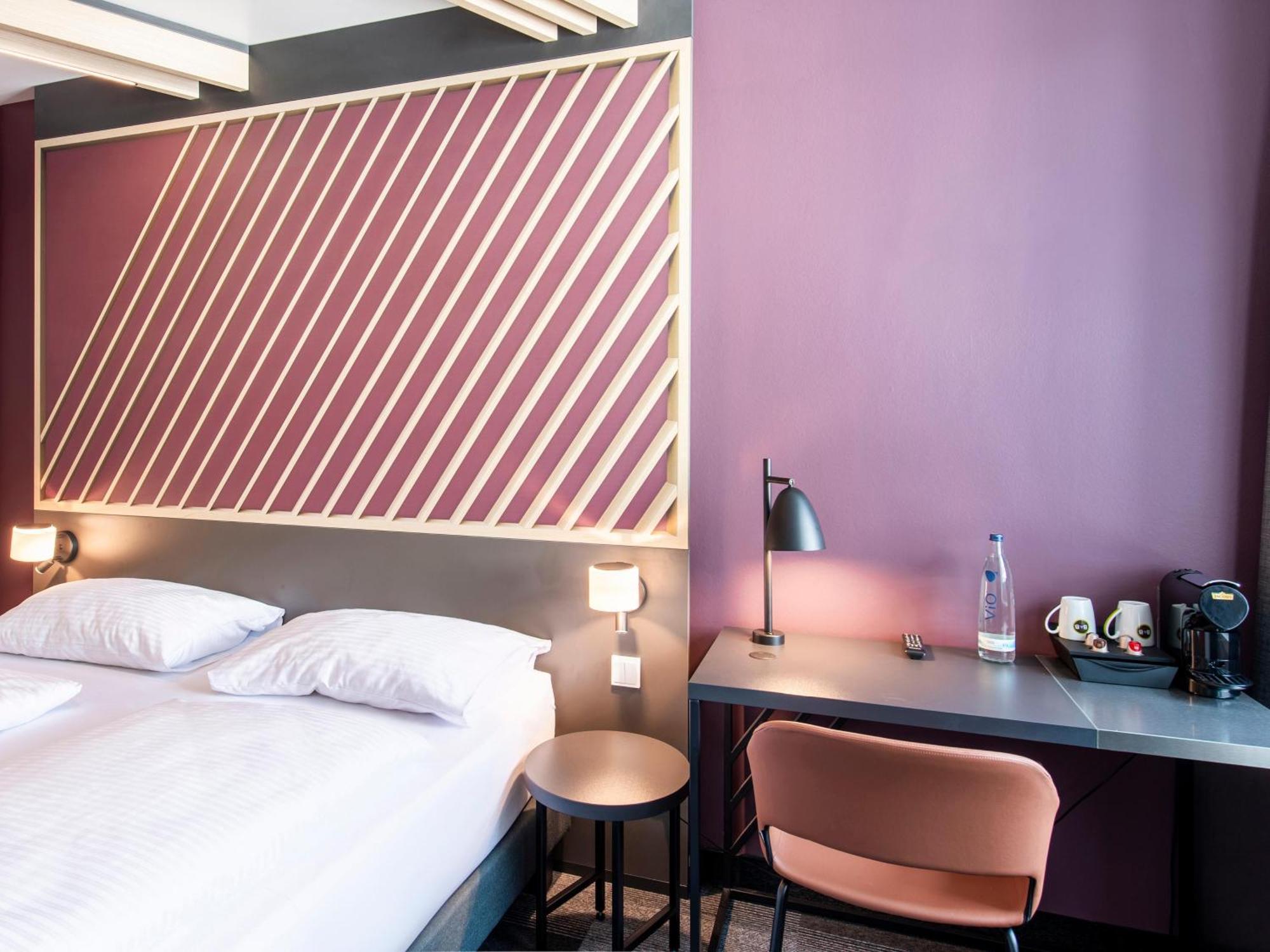 B&B Hotel Nuernberg-Hbf Екстер'єр фото
