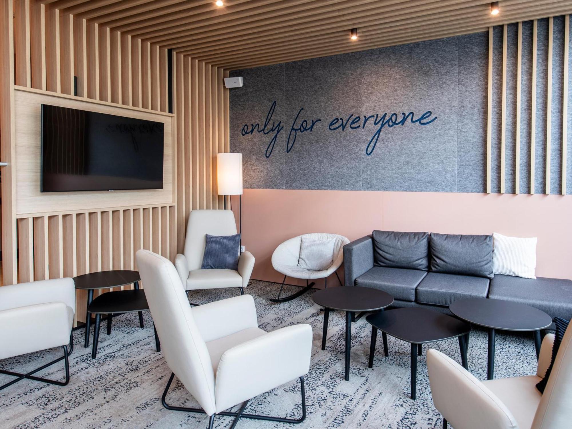 B&B Hotel Nuernberg-Hbf Екстер'єр фото